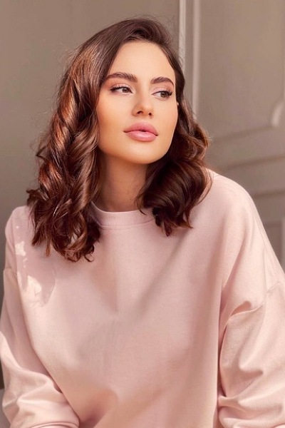 Alluring Anastasia, 27 y.o. from Almaty, Kazakhstan with Brown hair — VeronikaLove