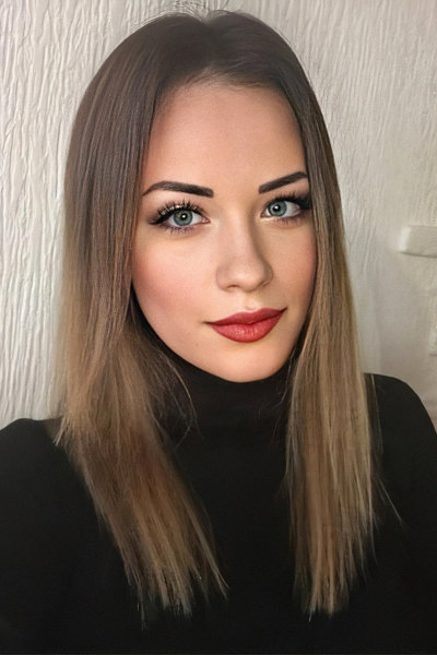 Enthralling Mystery: Julia, 32 y.o. from Odesa, Ukraine — VeronikaLove