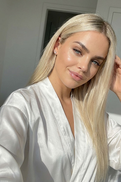 Timeless Grace: Anna, 35 y.o. from Zaporizhzhia region, Ukraine — VeronikaLove