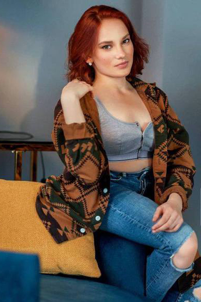 Radiant Anna, 23 y.o. from Odesa, Ukraine with Auburn/red hair — VeronikaLove