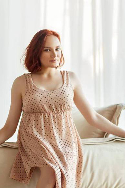 Radiant Anna, 23 y.o. from Odesa, Ukraine with Auburn/red hair — VeronikaLove