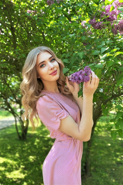 Vibrant Anastasia, 20 y.o. from Cherkasy, Ukraine with Blonde hair — VeronikaLove