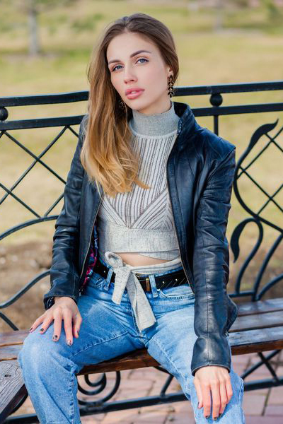 Captivating Elegance: Vlada, 31 y.o. from Chisinau, Moldova — VeronikaLove