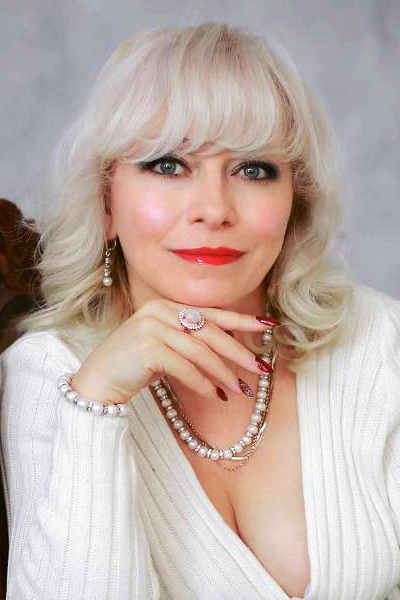 Graceful Presence: Olena, 55 y.o. from Kyiv, Ukraine — VeronikaLove