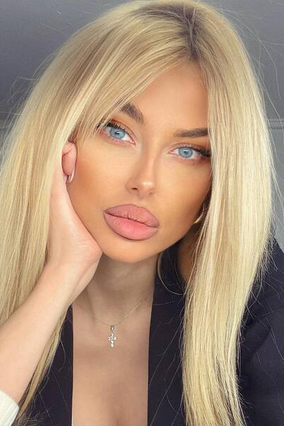 Enthralling Gaze: Kallitropia, 34 y.o. from No region, Greece — VeronikaLove