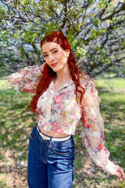 Glamorous Presence: Stamatia, 33 y.o. from Prague, Czech Republic — VeronikaLove