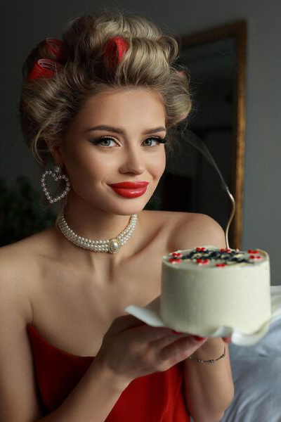 Vivacious Vision: Snizhana, 24 y.o. from Krakow, Poland — VeronikaLove