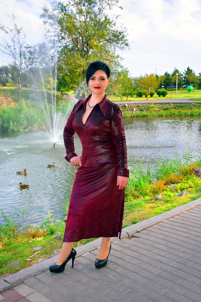 Serene Anna, 47 y.o. from Zaporizhzhia, Ukraine with Black hair — VeronikaLove