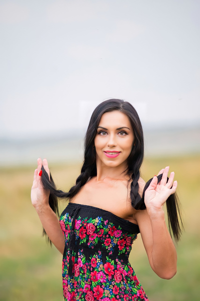 Enchanting Charisma: Ludmila, 47 y.o. from Paris, France — VeronikaLove