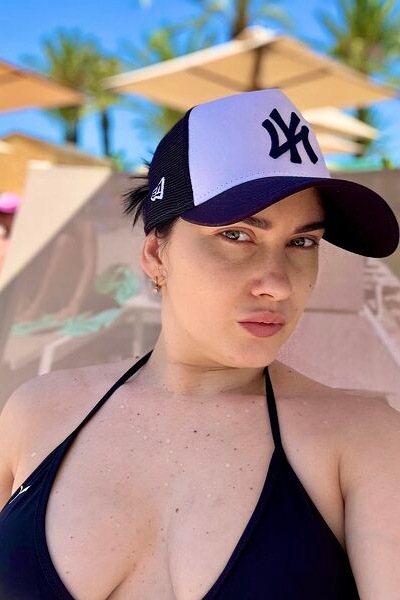 Divine Presence: Valeria, 33 y.o. from Kherson, Ukraine — VeronikaLove