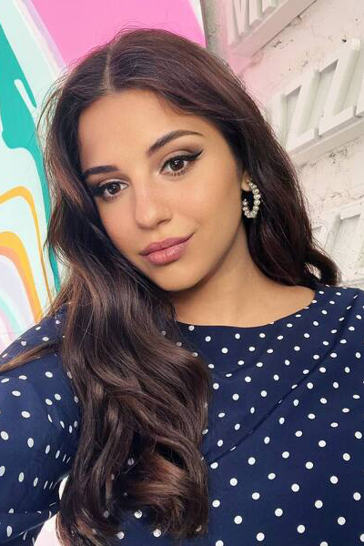 Enchanting Alena, 26 y.o. from Wroclaw, Poland with Brown hair — VeronikaLove