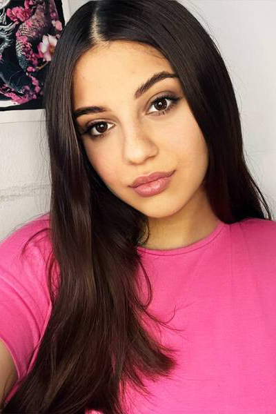 Enchanting Alena, 26 y.o. from Wroclaw, Poland with Brown hair — VeronikaLove