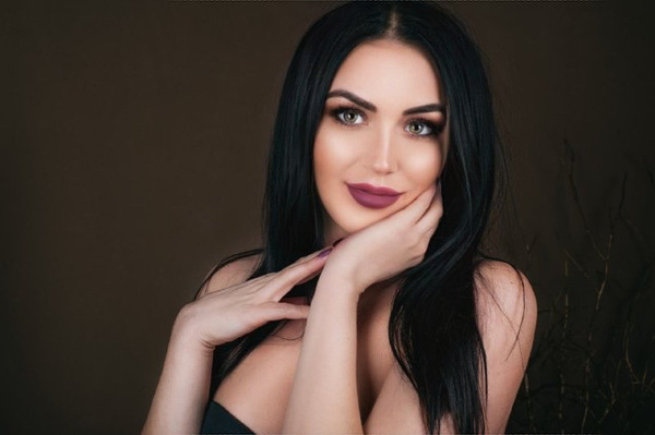 Glamorous Presence: Kristina, 39 y.o. from Dnipro, Ukraine — VeronikaLove