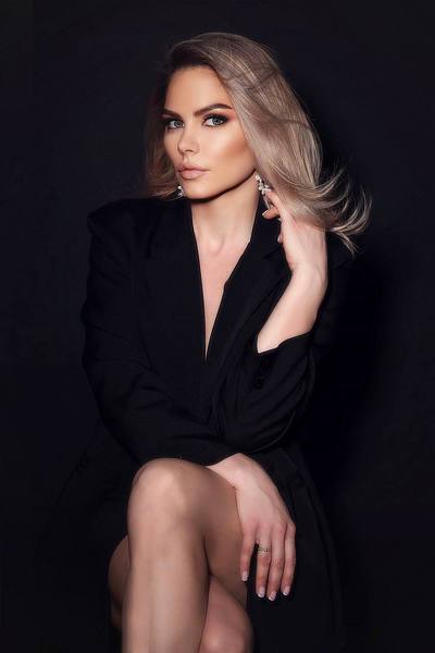 Radiant Charm: Oksana, 39 y.o. from Dnipro, Ukraine — VeronikaLove