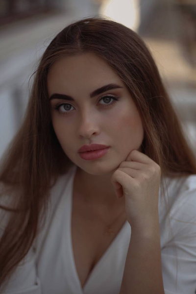 Graceful Presence: Valeriya, 24 y.o. from Poltava, Ukraine — VeronikaLove