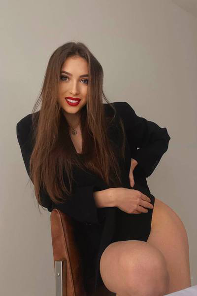 Radiant Charm: Kristina, 31 y.o. from Odesa, Ukraine — VeronikaLove