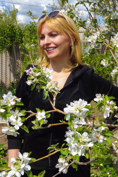 Charming Vilena, 54 y.o. from Mykolaiv, Ukraine with Light-brown hair — VeronikaLove