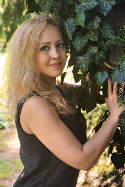 Enthralling Mystery: Elena, 42 y.o. from Kherson, Ukraine — VeronikaLove
