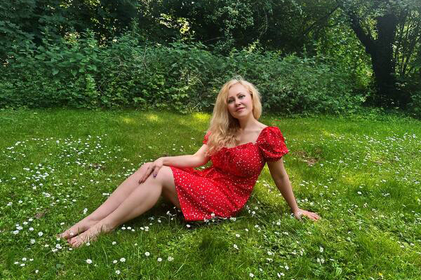 Enthralling Mystery: Elena, 42 y.o. from Kherson, Ukraine — VeronikaLove