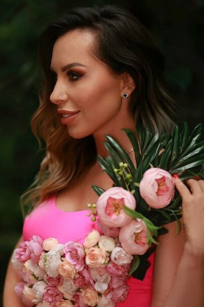 Dazzling Olga, 42 y.o. from Khmelnytskyi, Ukraine with Light-brown hair — VeronikaLove