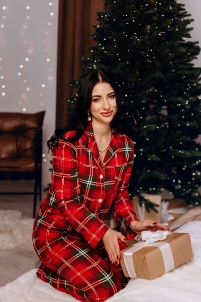 Radiant Allure: Olesya, 30 y.o. from Khmelnytskyi, Ukraine — VeronikaLove