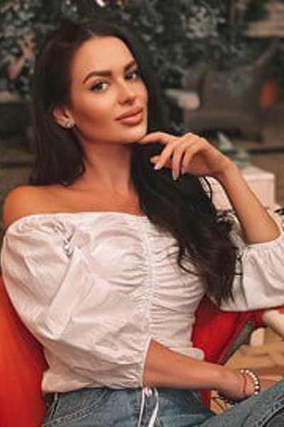 Radiant Katerina, 31 y.o. from Dnipro, Ukraine with Black hair — VeronikaLove