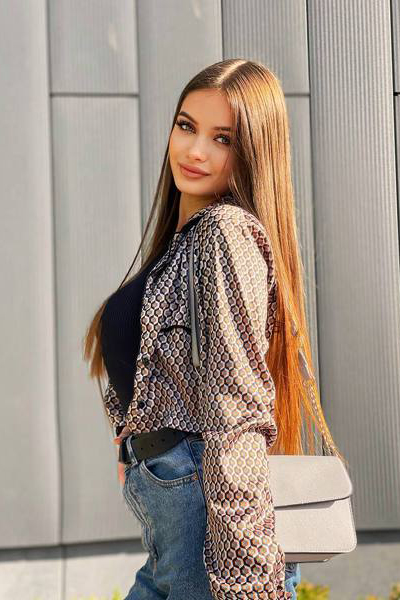 Enchanting Gaze: Mariya, 19 y.o. from Vinnytsia, Ukraine — VeronikaLove