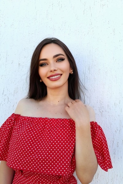 Timeless Grace: Oksana, 36 y.o. from Bila Tserkva, Ukraine — VeronikaLove