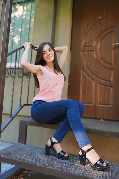 Timeless Grace: Oksana, 35 y.o. from Bila Tserkva, Ukraine — VeronikaLove