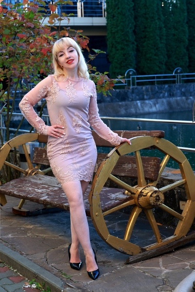 Dynamic Olga, 46 y.o. from Khmelnytskyi, Ukraine with Blonde hair — VeronikaLove