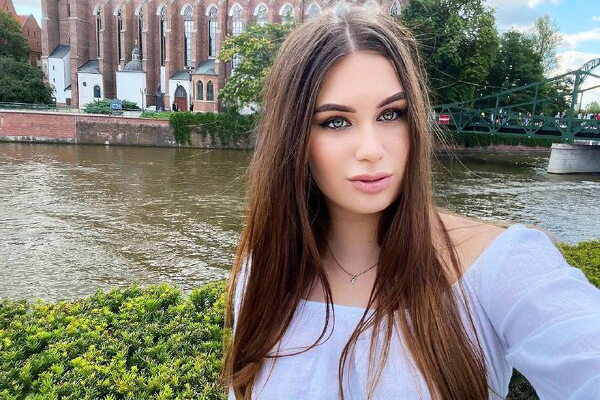 Dazzling Aura: Yulia, 22 y.o. from Kherson, Ukraine — VeronikaLove