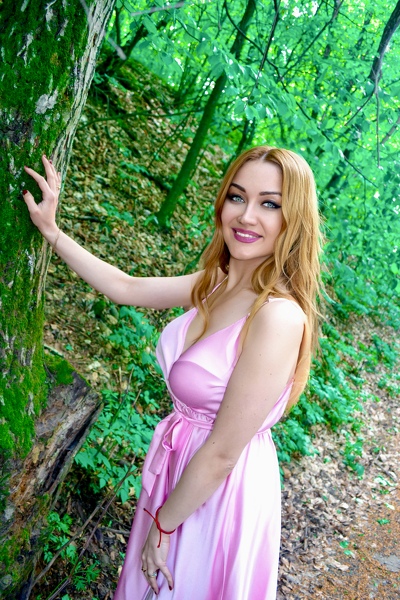 Enigmatic Elina, 34 y.o. from Zakarpattia region, Ukraine with Blonde hair — VeronikaLove