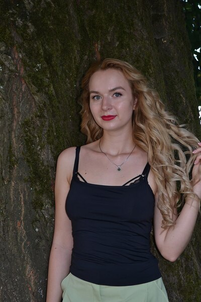 Enigmatic Elina, 34 y.o. from Zakarpattia region, Ukraine with Blonde hair — VeronikaLove
