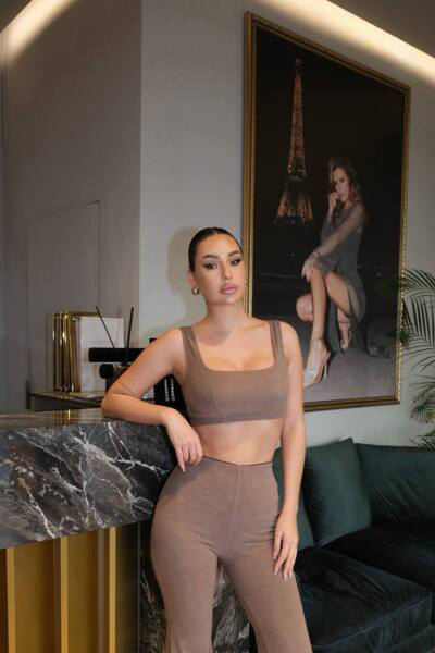 Graceful Radiance: Ekaterina, 28 y.o. from Zhytomyr, Ukraine — VeronikaLove