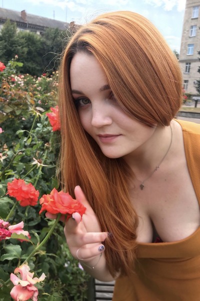 Captivating Natalia, 26 y.o. from Cherkasy, Ukraine with Red hair — VeronikaLove