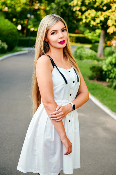 Radiant Anna, 36 y.o. from Cherkasy, Ukraine with Blonde hair — VeronikaLove