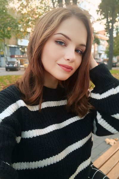Graceful Charm: Yuliia, 22 y.o. from Bila Tserkva, Ukraine — VeronikaLove