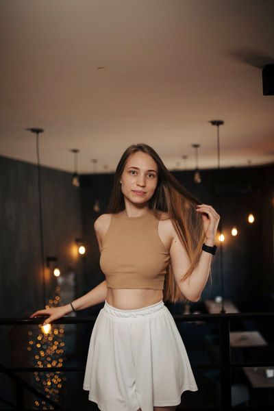 Radiant Aleksandra, 24 y.o. from Dnipro, Ukraine with Chestnut hair — VeronikaLove