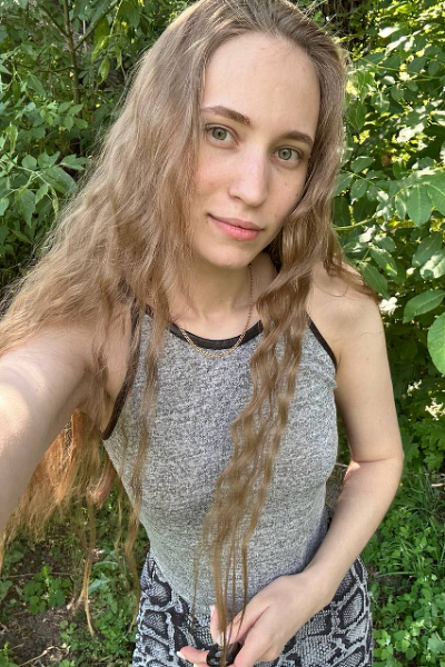 Radiant Aleksandra, 25 y.o. from Dnipro, Ukraine with Chestnut hair — VeronikaLove