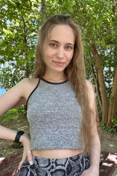 Radiant Aleksandra, 24 y.o. from Dnipro, Ukraine with Chestnut hair — VeronikaLove