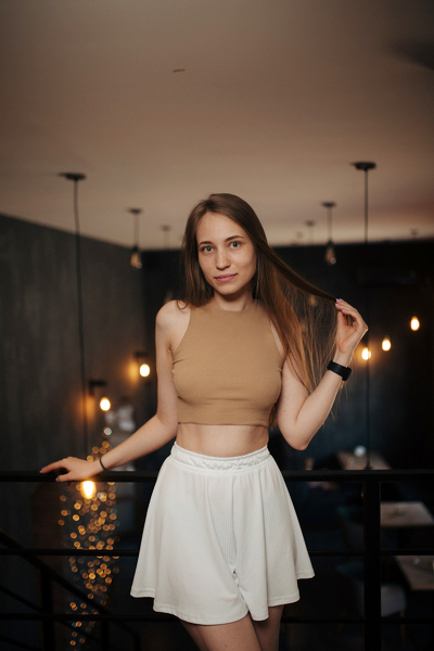 Radiant Aleksandra, 24 y.o. from Dnipro, Ukraine with Chestnut hair — VeronikaLove