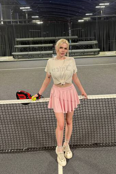 Charming Radiance: Kristina, 25 y.o. from Kyiv, Ukraine — VeronikaLove