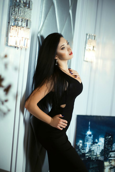 Enigmatic Beauty: Karina, 30 y.o. from Kyiv region, Ukraine — VeronikaLove