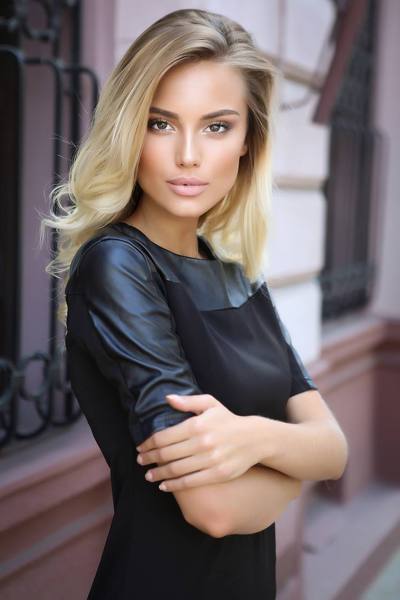 Vibrant Natalia, 29 y.o. from Ivano-Frankivsk, Ukraine with Blonde hair — VeronikaLove