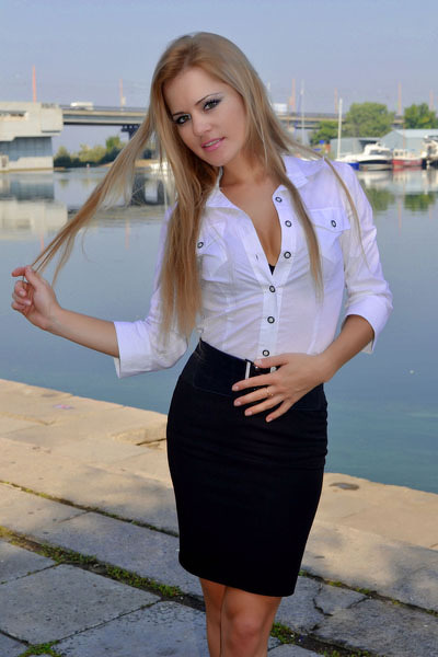 Magnetic Allure: Ekaterina, 38 y.o. from Mykolaiv, Ukraine — VeronikaLove