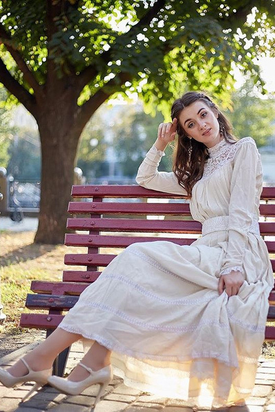 Elegant Enchantment: Dariia, 30 y.o. from Kharkiv, Ukraine — VeronikaLove