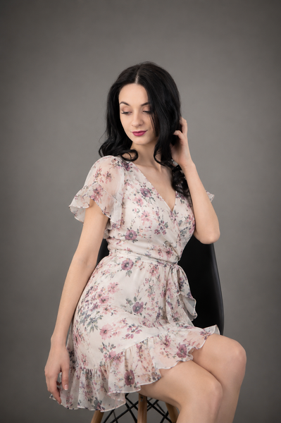Elegant Enchantment: Dariia, 30 y.o. from Madrid, Spain — VeronikaLove