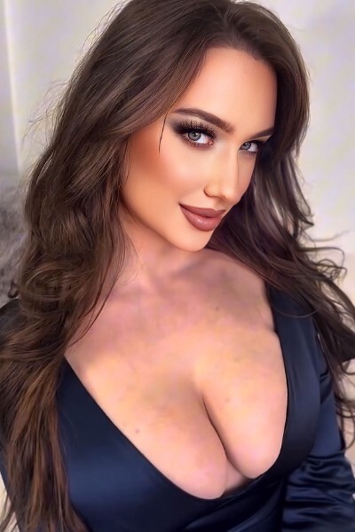 Divine Radiance: Karyna, 33 y.o. from Kyiv region, Ukraine — VeronikaLove