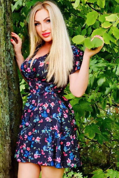 Graceful Charm: Svetlana, 39 y.o. from Kharkiv, Ukraine — VeronikaLove