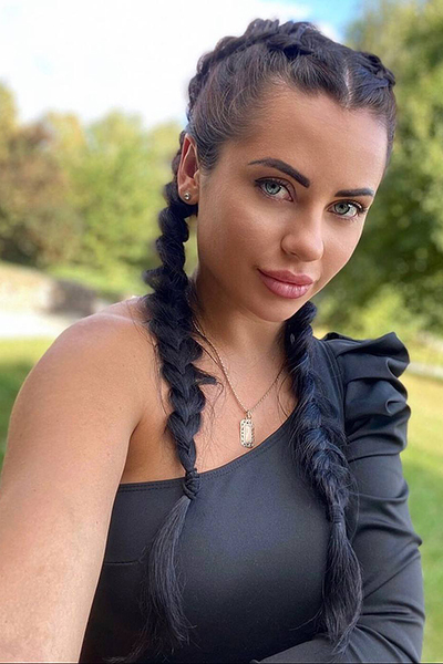 Enthralling Gaze: Alesya, 29 y.o. from Poltava, Ukraine — VeronikaLove